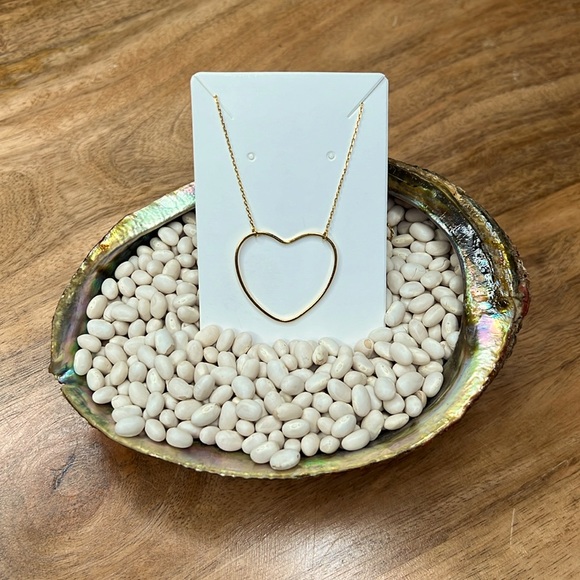 Gold Heart Geometric Triangle Shape Necklace - Picture 3 of 4